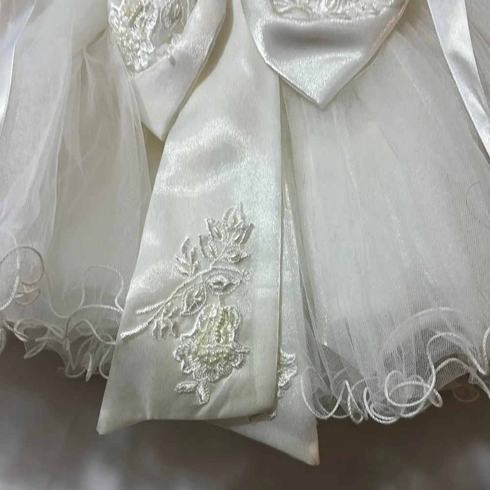 White Theater Costume with Lace and Puffy Sleeves